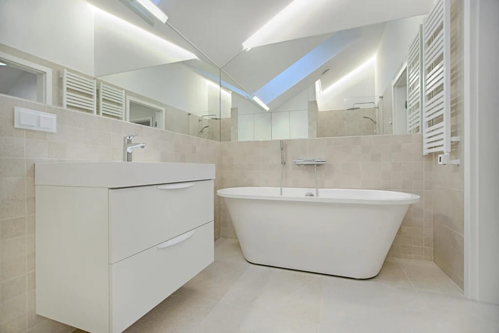 Royal Plumbers is your professional, PIRB-registered plumbing team serving homes and businesses across Pretoria, Centurion and Midrand.
